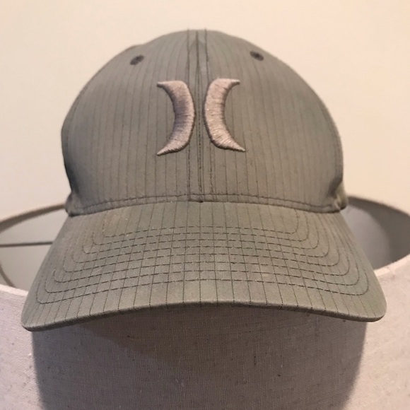 🧢HURLEY FLEXFIT Baseball Cap - Picture 1 of 6
